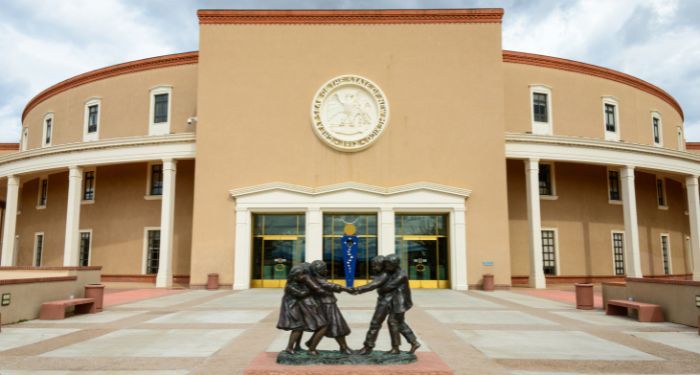 new mexico capitol building.jpg.optimal