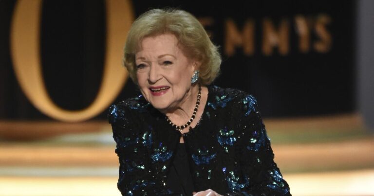 urlhttps3A2F2Fcalifornia times brightspot.s3.amazonaws.com2F002F242F9c9a342c4a278576c487cdbcc9a72Fbetty white stamp 10096