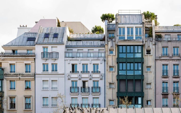 Parisan apartments together