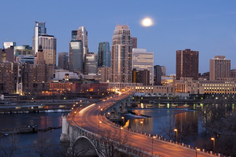 minneapolis mnGettyImages 155374567