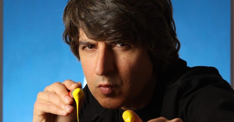 urlhttps3A2F2Fcalifornia times brightspot.s3.amazonaws.com2F772F4f2Fd8146e9a41c7bd3ef3c51e970df32F1505439 et 0515 demetri martin rcg 466